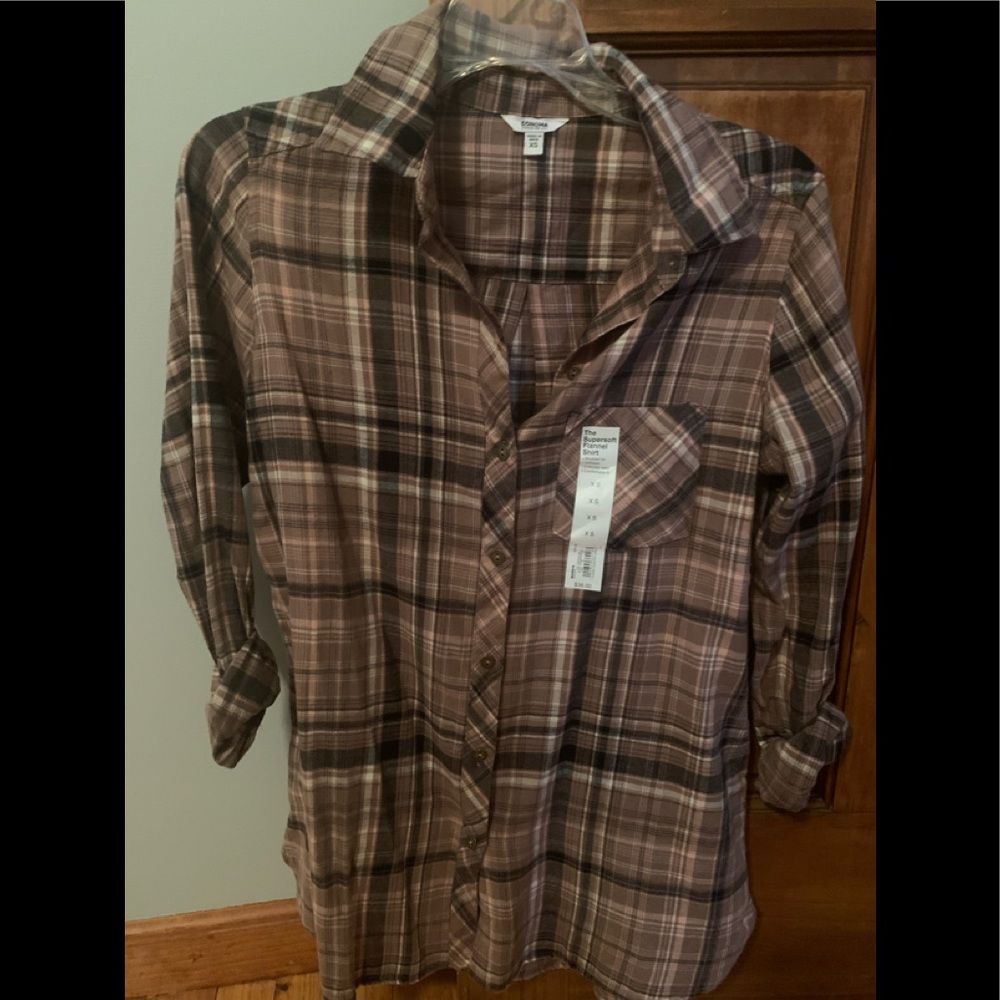 Sonoma xtra small light flannel.